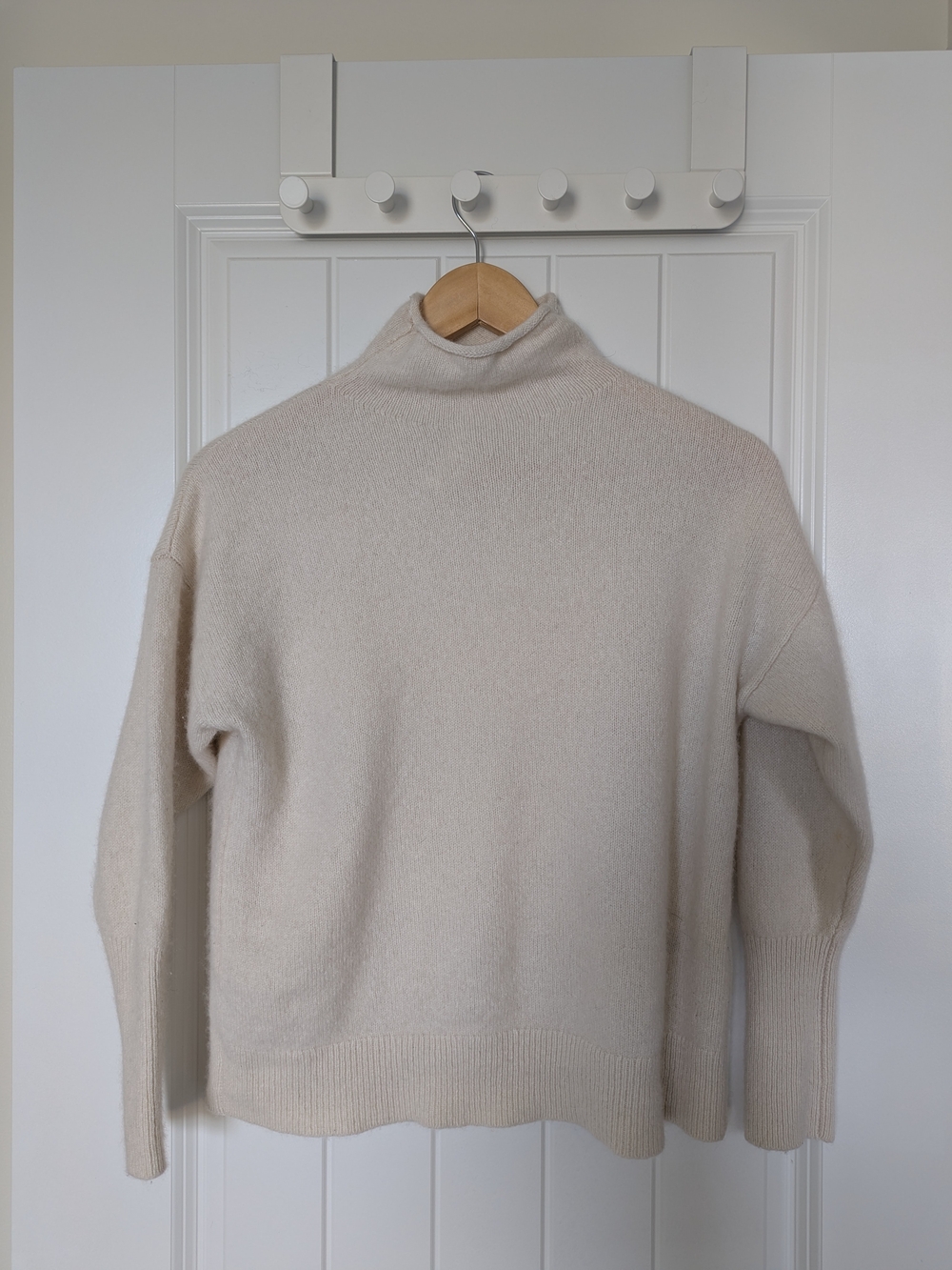 Babaton Cream Mock Neck Cropped Sweater Small